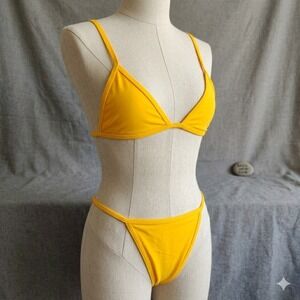 Basic Swim Bikini Set Womens Medium Yellow Triangle High Cut La‎ Premiere NEW